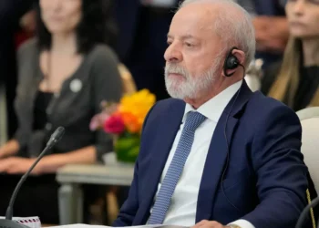 Lula aguarda reunião com Trump e aposta em solução a tarifaço