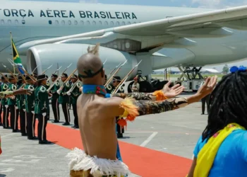 Lula desembarca na África do Sul para participar da Cúpula do G20