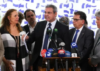 Operação policial no Rio tem críticas e defesas de deputados federais