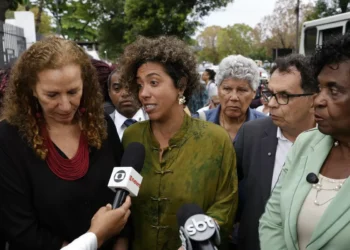 Motta volta atrás e mantém escolta de segurança para deputada do PSOL