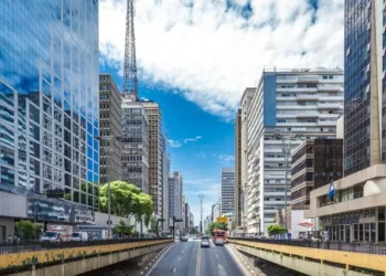 FIIs concentram 73% das transações e mudam perfil do mercado imobiliário, diz estudo