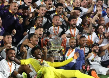 Corinthians vence Vasco e conquista tetracampeonato da Copa do Brasil