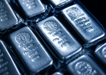 Prata e cobre superam o ouro como apostas em meio a temores de oferta