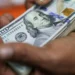 Dólar à vista fecha em alta de 0,25%, a R$5,5451 na venda
