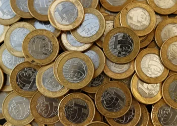 Taxas do Tesouro Direto caem forte na 1ª sessão de 2026 com maior apetite ao risco