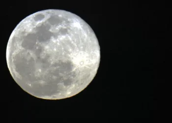 Primeira Superlua de 2026 pode ser vista neste sábado (03)