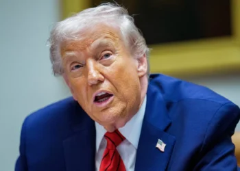 UE se mobiliza para evitar tarifas de Trump sobre Groenlândia e prepara retaliação