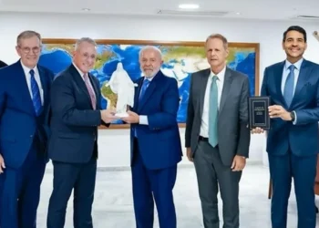 Lula recebe líderes mórmons dos EUA no Palácio do Planalto