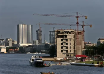 Grupo armado mata pelo menos 30 no noroeste da Nigéria, dizem moradores